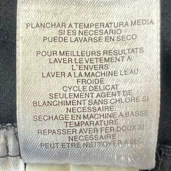 Jones New York Signature black shirt - Picture 8 of 8